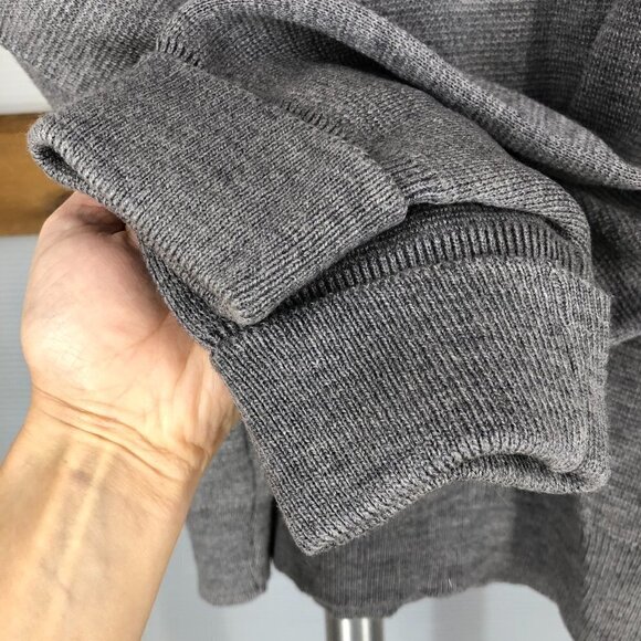 TUNDRA CANADA Vintage Wool Blend Grey V-Neck Knit Sweater- Unisex Sz M - Picture 3 of 7